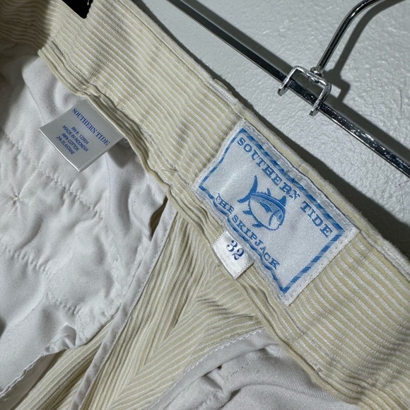 Southern Tide Corded Fish Summertime Shorts Tan Mens 32 - Picture 4 of 4